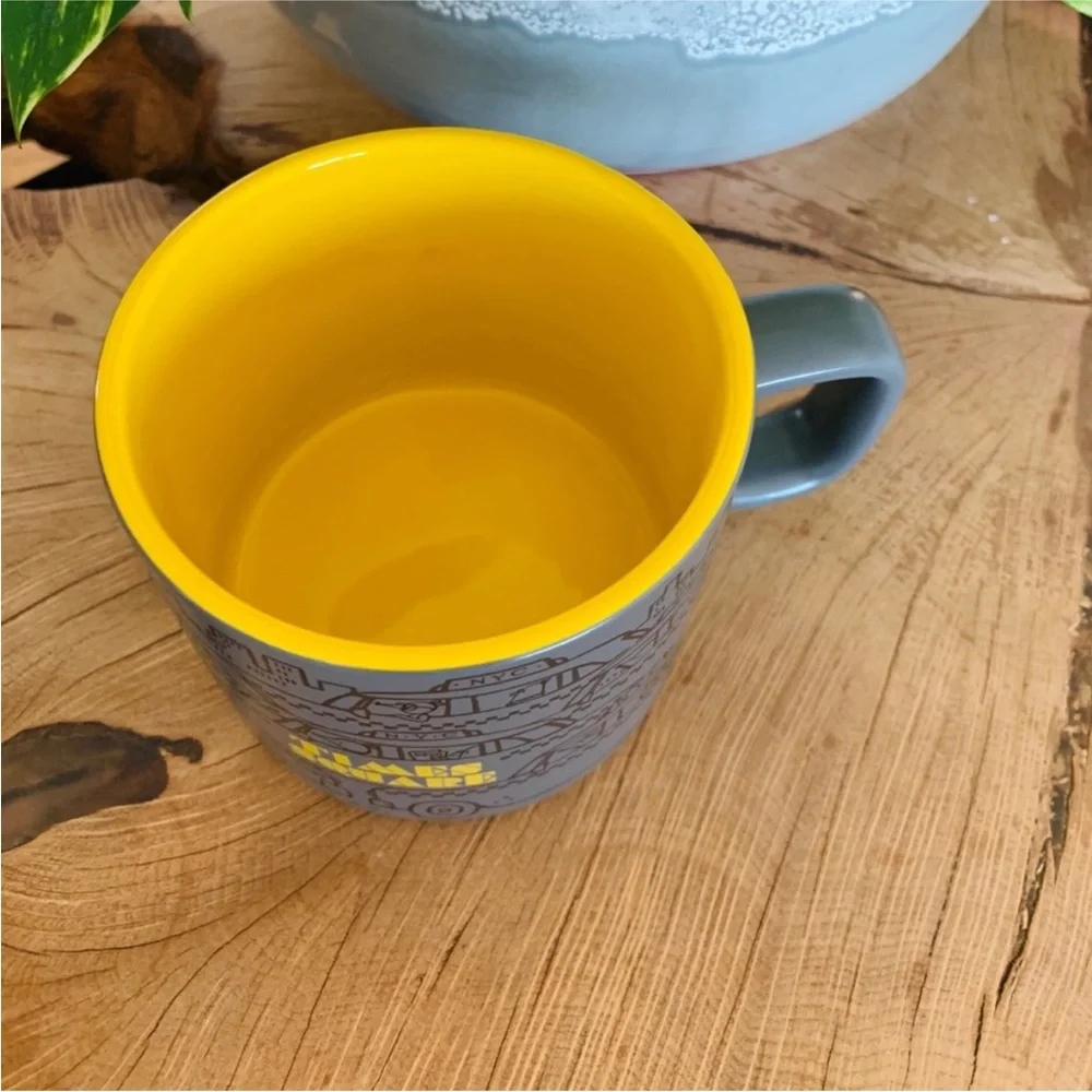 Starbucks Mug New York City Times Square 12 oz NYC Taxi Yellow Cab The Big Apple - Picture 3 of 5